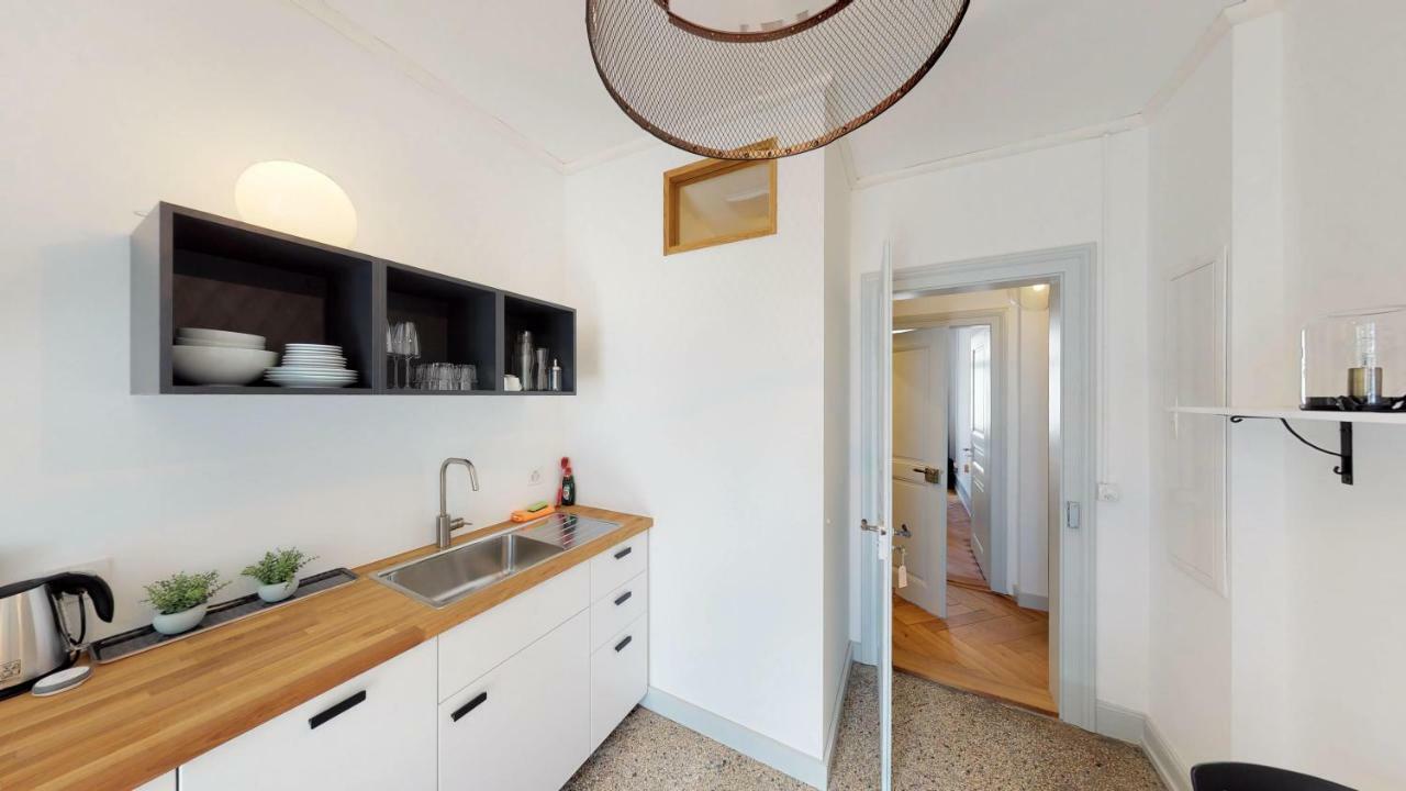 Apartment Unique Serviced Living @ Sbb Station Basel