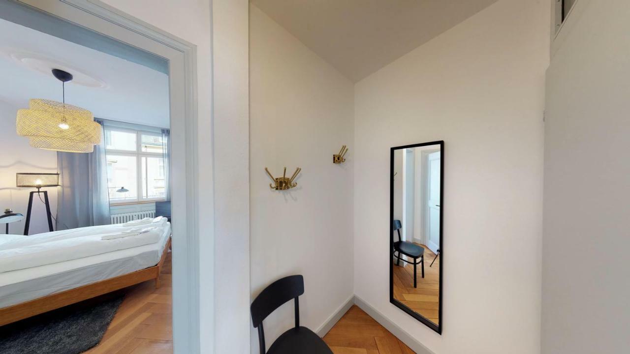 Unique Serviced Living @ Sbb Station Apartment